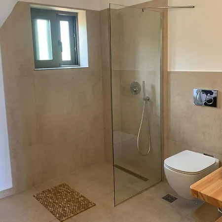 Tsapini בית נופש